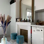 Cocon Tres Lumineux En Plein Coeur De Paris